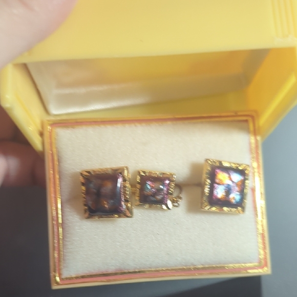 Elegant Gold and Multicolor Cuff Links And Neck Tie Jewelry - Picture 1 of 9